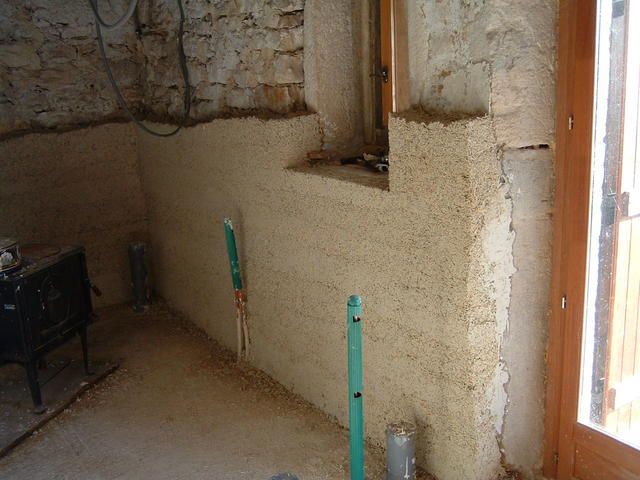 House insulation installation